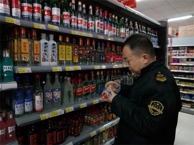 金鄉(xiāng)縣羊山鎮(zhèn)食藥監(jiān)所開展食品流通環(huán)節(jié)專項檢查