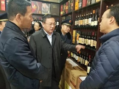 ?董勁威副市長督導檢查西北國亨食品交易中心酒類市場整治工作